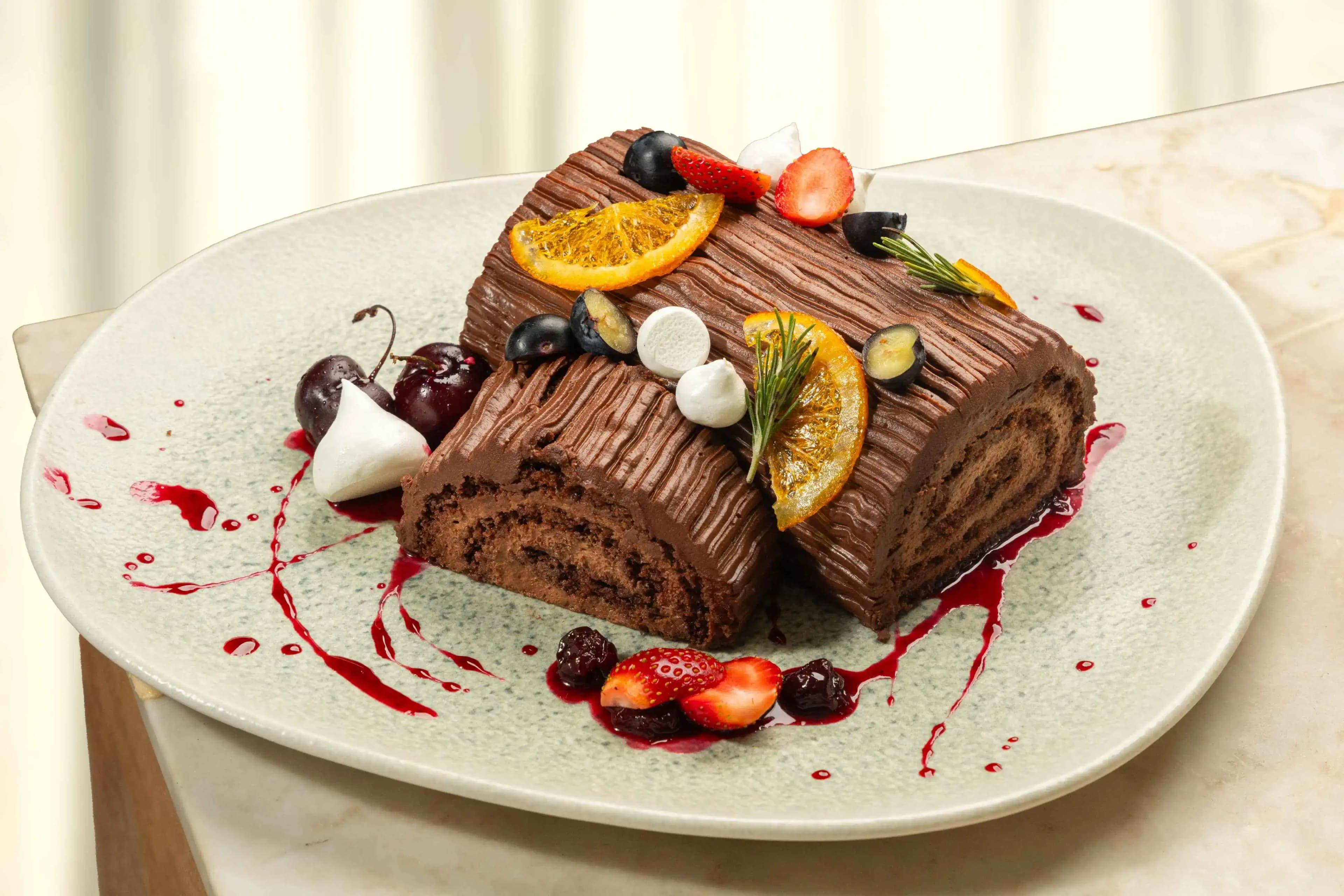 Olive 101 Ft. A Holly Jolly Flair